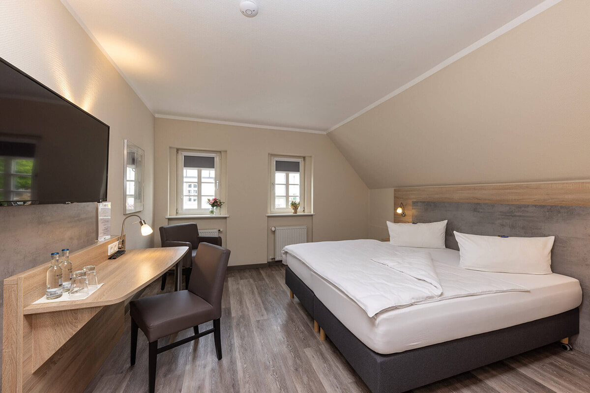 Modernes Hotelzimmer im Hotel zur Altstadt Freudenberg