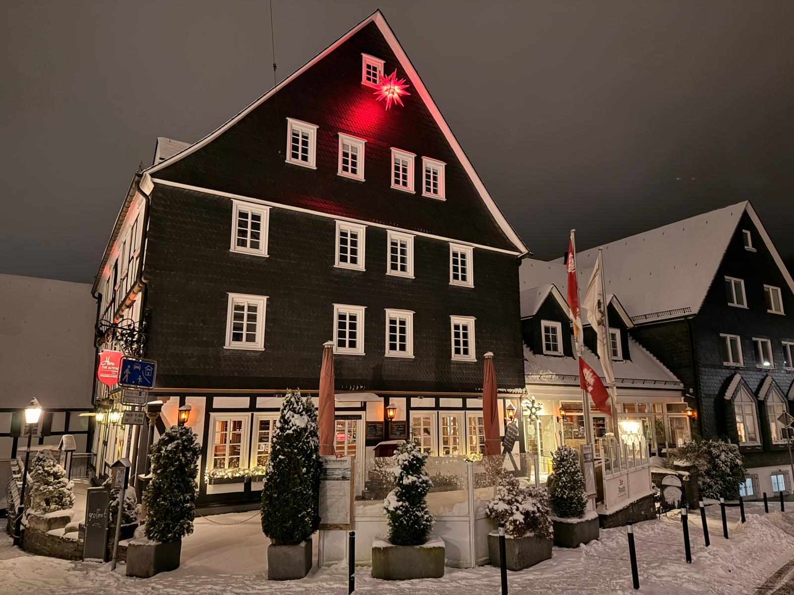 https://www.hotelzuraltstadt.de/wp-content/uploads/2026/01/Hotel-zur-Altstadt-im-Winter.jpeg